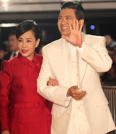 做梦梦到明星的征兆解析，梦境中的明星象征意义与解读