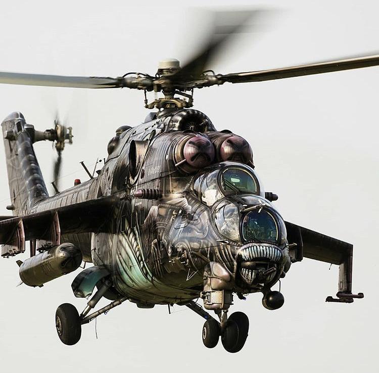 最新武装直升机，日常中的战斗与欢乐体验