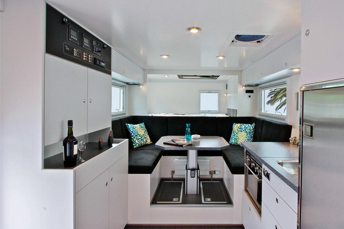 最新智能餐桌,探索自然美景,发现内心平静的旅行