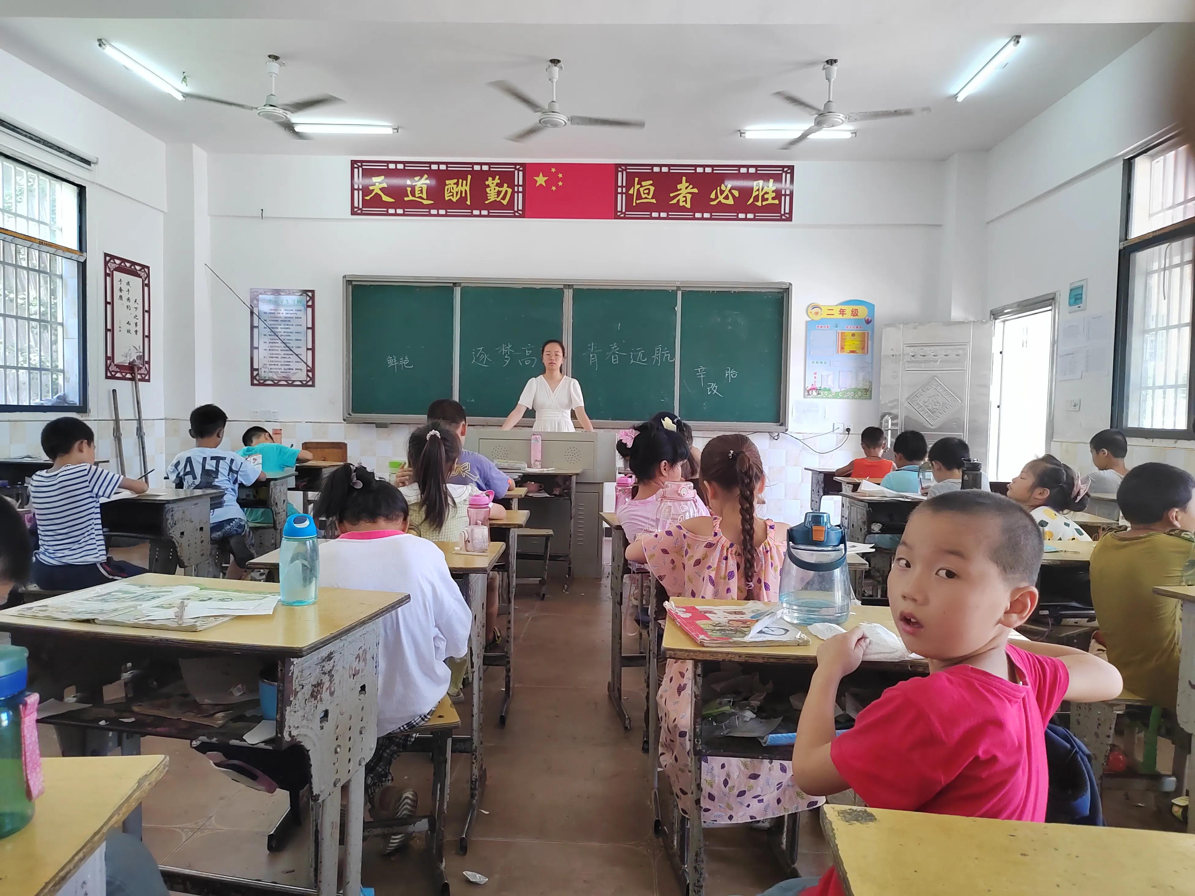革命性科技新品揭秘，体验未来科技魅力