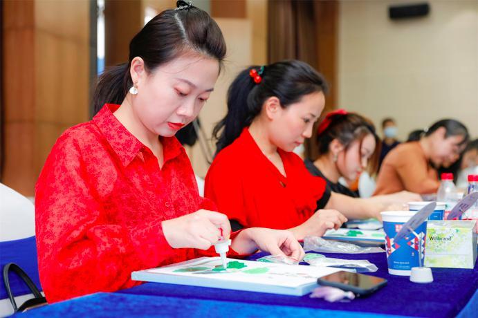 最新性廉之旅，与自然美景的浪漫邂逅之旅