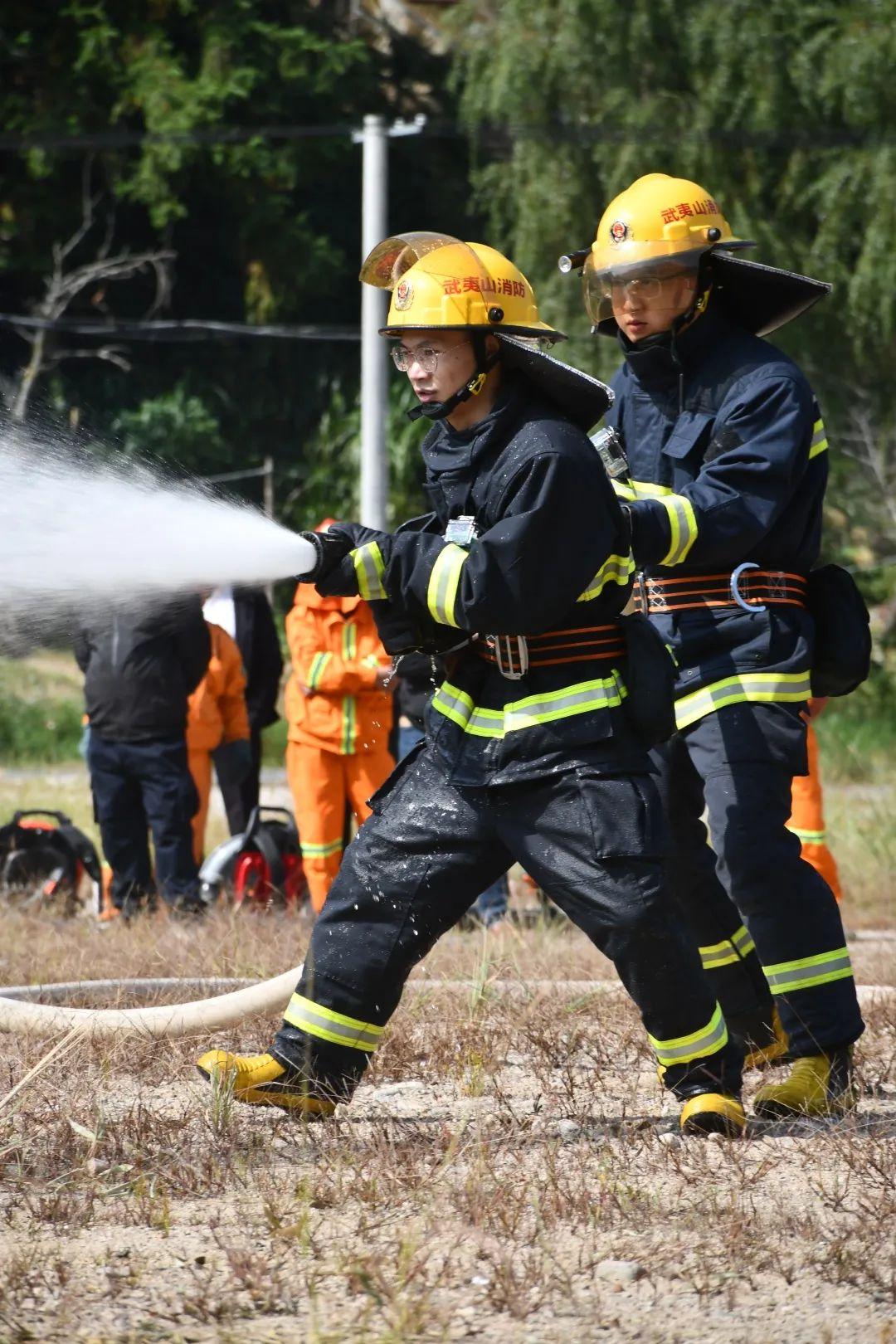 武夷山火灾最新情况报告,更新与概述